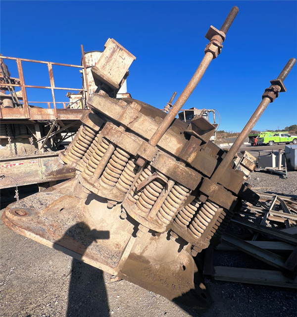 SYMONS-NORDBERG 4-1/4' SH Cone Crusher